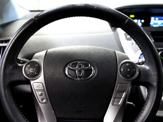 Toyota Prius + foto 17