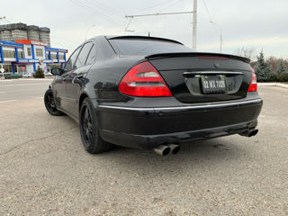 Mercedes E-Class фото 2