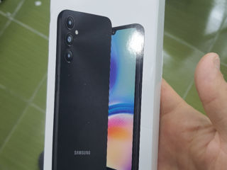 Samsung A05s 128 GB.  2700 lei