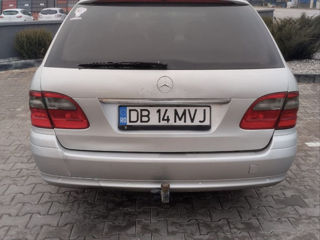 Mercedes E-Class foto 6