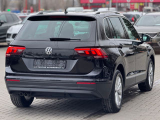 Volkswagen Tiguan foto 3