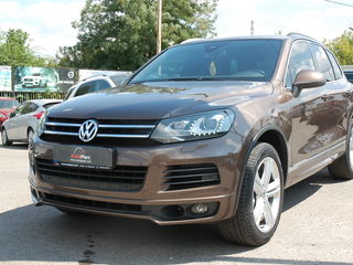 Volkswagen Touareg foto 1