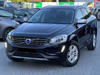 Volvo XC60 foto 1