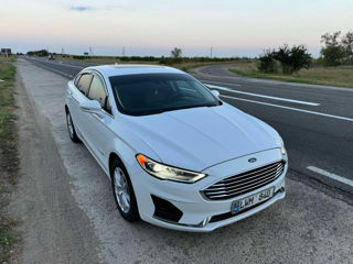 Ford Fusion foto 2