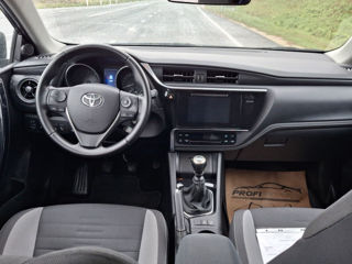 Toyota Auris foto 15