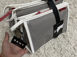 Set 2 gentute pentru cosmetica DKNY foto 3