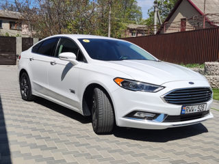 Ford Fusion foto 1