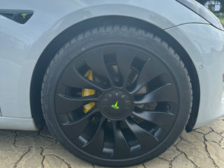 Tesla Model 3 foto 4