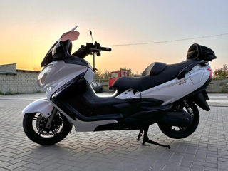 Suzuki Burgman 650 foto 6