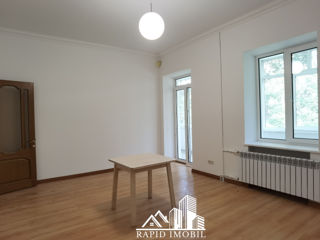 Apartament cu 5 camere sau mai multe, 177 m², Centru, Chișinău foto 7