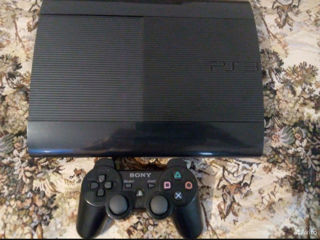 Продам прошитую Playstation 3 с двумя джойстиками foto 1