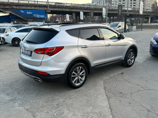 Hyundai Santa FE foto 1