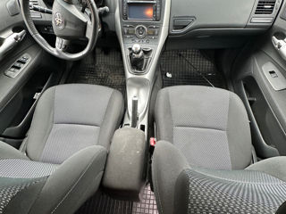 Toyota Auris foto 2