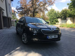 Skoda Superb foto 4