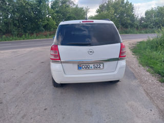 Opel Zafira foto 6