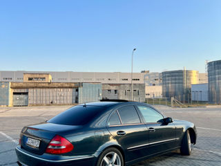 Mercedes E-Class foto 5