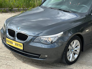 BMW 5 Series фото 12