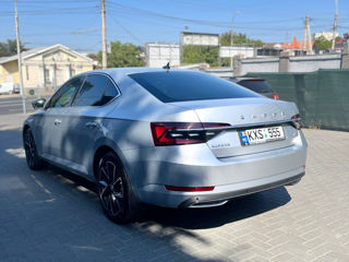 Skoda Superb foto 3