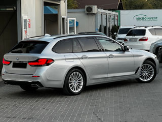 BMW 5 Series foto 4