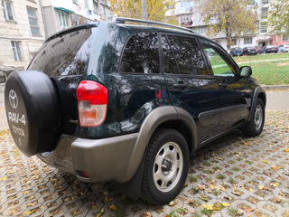 Toyota Rav 4 foto 2