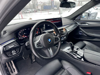 BMW 5 Series foto 10