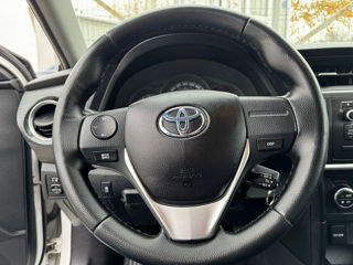 Toyota Auris foto 11