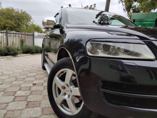 Volkswagen Touareg foto 8