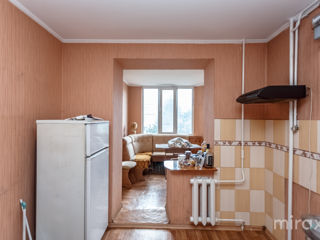 Apartament cu 3 camere, 73 m², Râșcani, Chișinău foto 2