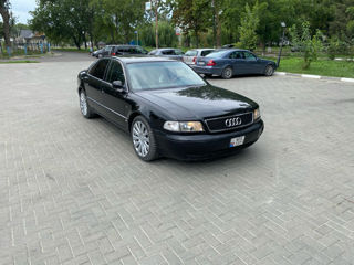 Audi A8 foto 9