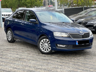 Skoda Rapid фото 1