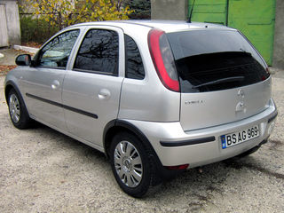 Opel Corsa foto 3