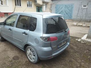 Mazda 2 foto 3