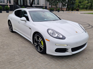 Porsche Panamera foto 2