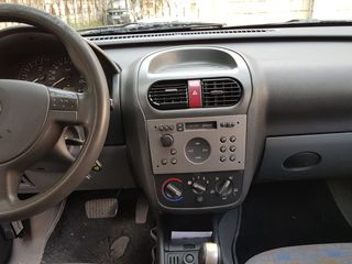 Opel Corsa foto 6