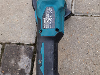 Makita DGA504 foto 2