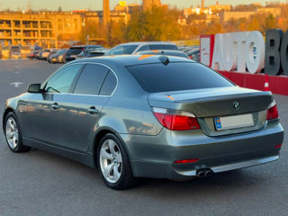 BMW 5 Series foto 7