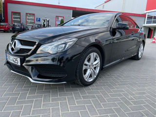 Mercedes E-Class Coupe foto 2