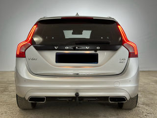 Volvo V60 foto 2