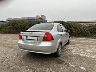 Chevrolet Aveo foto 7