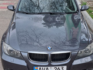 BMW 3 Series foto 4