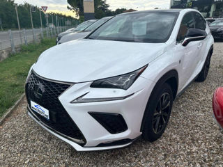 Lexus NX Series foto 1