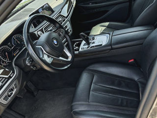 BMW 7 Series foto 10