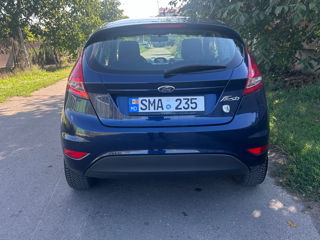 Ford Fiesta foto 3