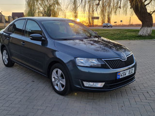 Skoda Rapid фото 1