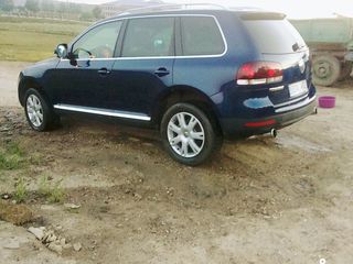 Volkswagen Touareg foto 2