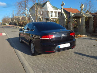 Volkswagen Passat foto 4