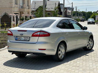 Ford Mondeo foto 6