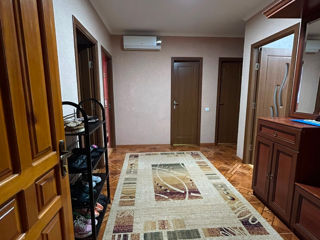 3-комн. кв., 70 м², 3/6 эт.