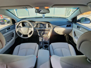 Hyundai Sonata foto 8