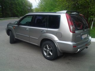 Nissan X-Trail foto 8